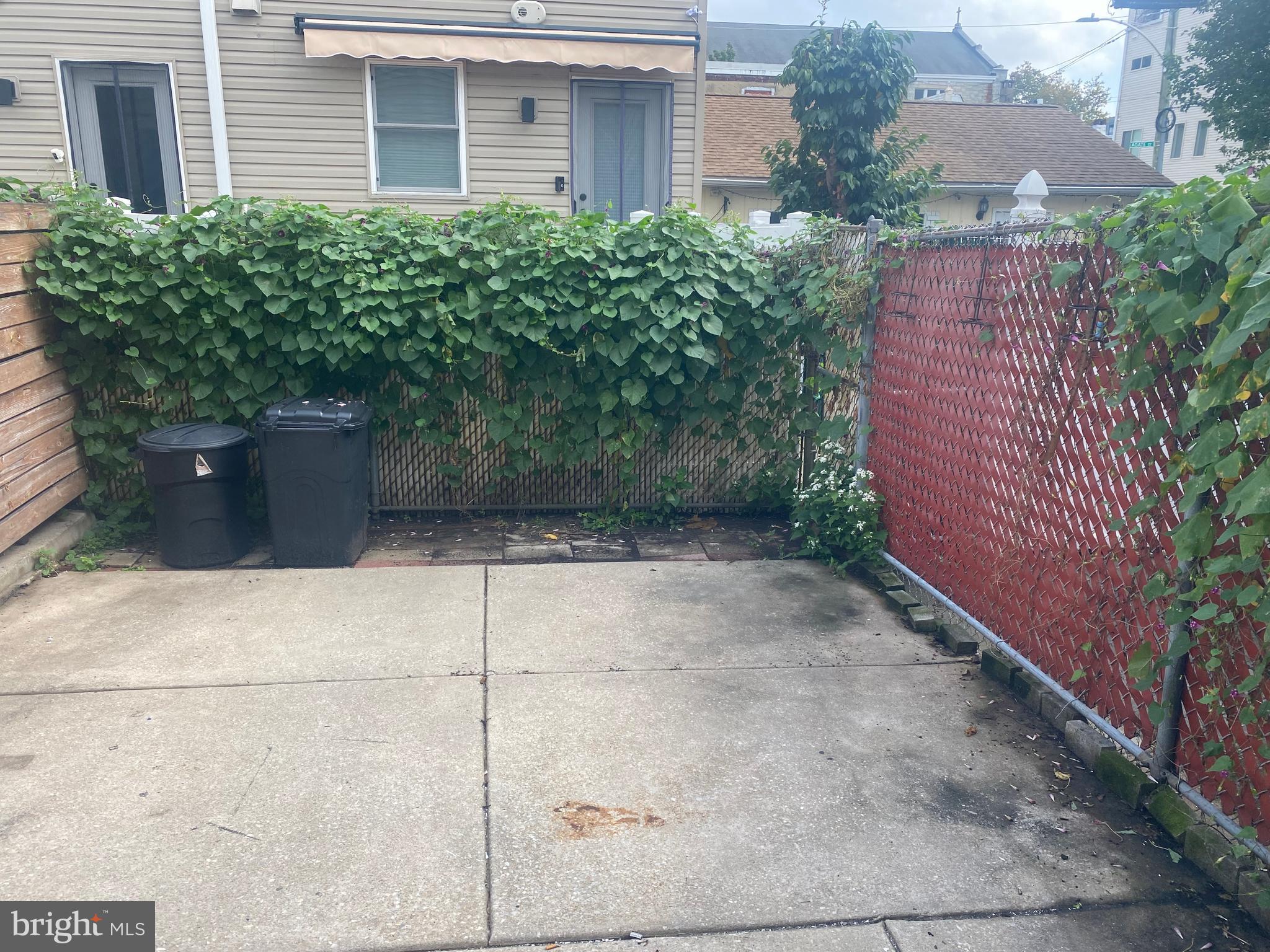 2641 Tulip Street Philadelphia, PA 19125 - Photo 31 of 37 a view of a backyard