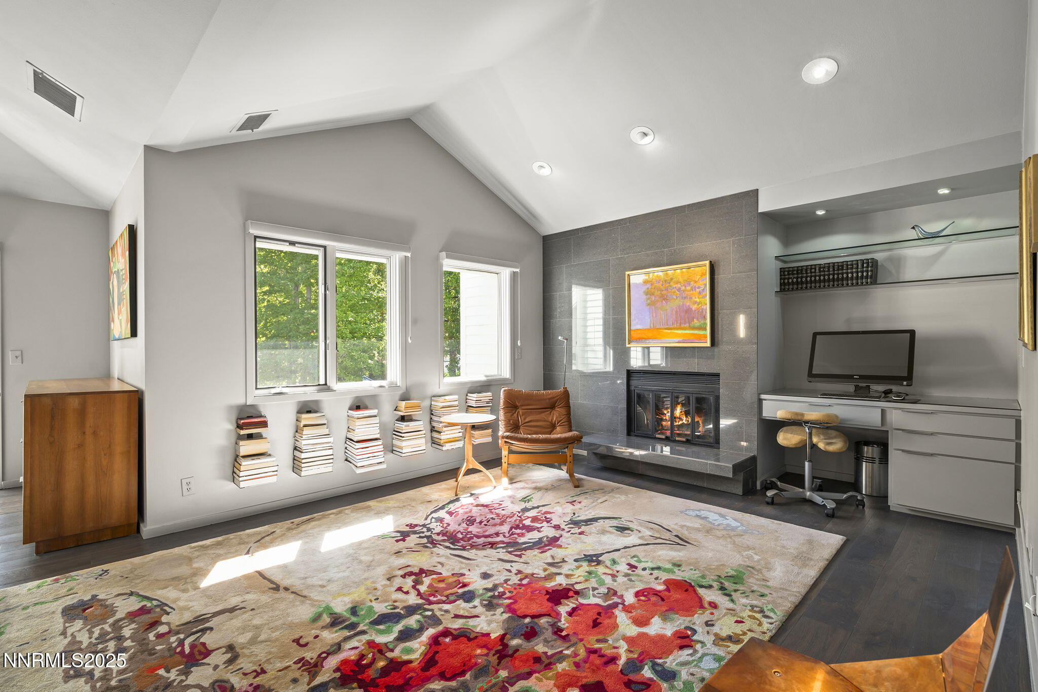 6302 Green Ranch Road Reno, NV 89519 - Photo 11 of 26 a living room with furniture and a flat screen tv