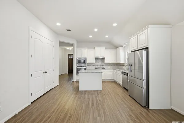 $2,200 | 6572 Mason Valley, Schertz, TX 78108