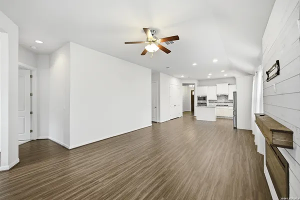 $2,200 | 6572 Mason Valley, Schertz, TX 78108