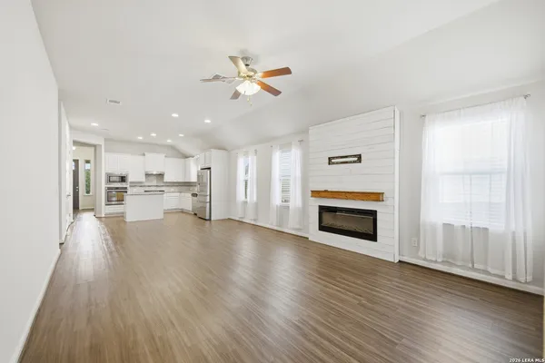 $2,200 | 6572 Mason Valley, Schertz, TX 78108