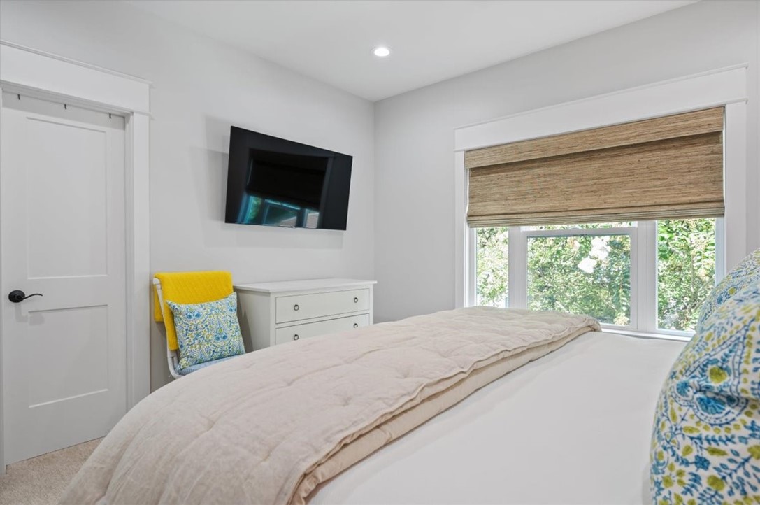 409 Kelsall Avenue St. Simons Island, GA 31522 - Photo 29 of 54 Upstairs BR 1