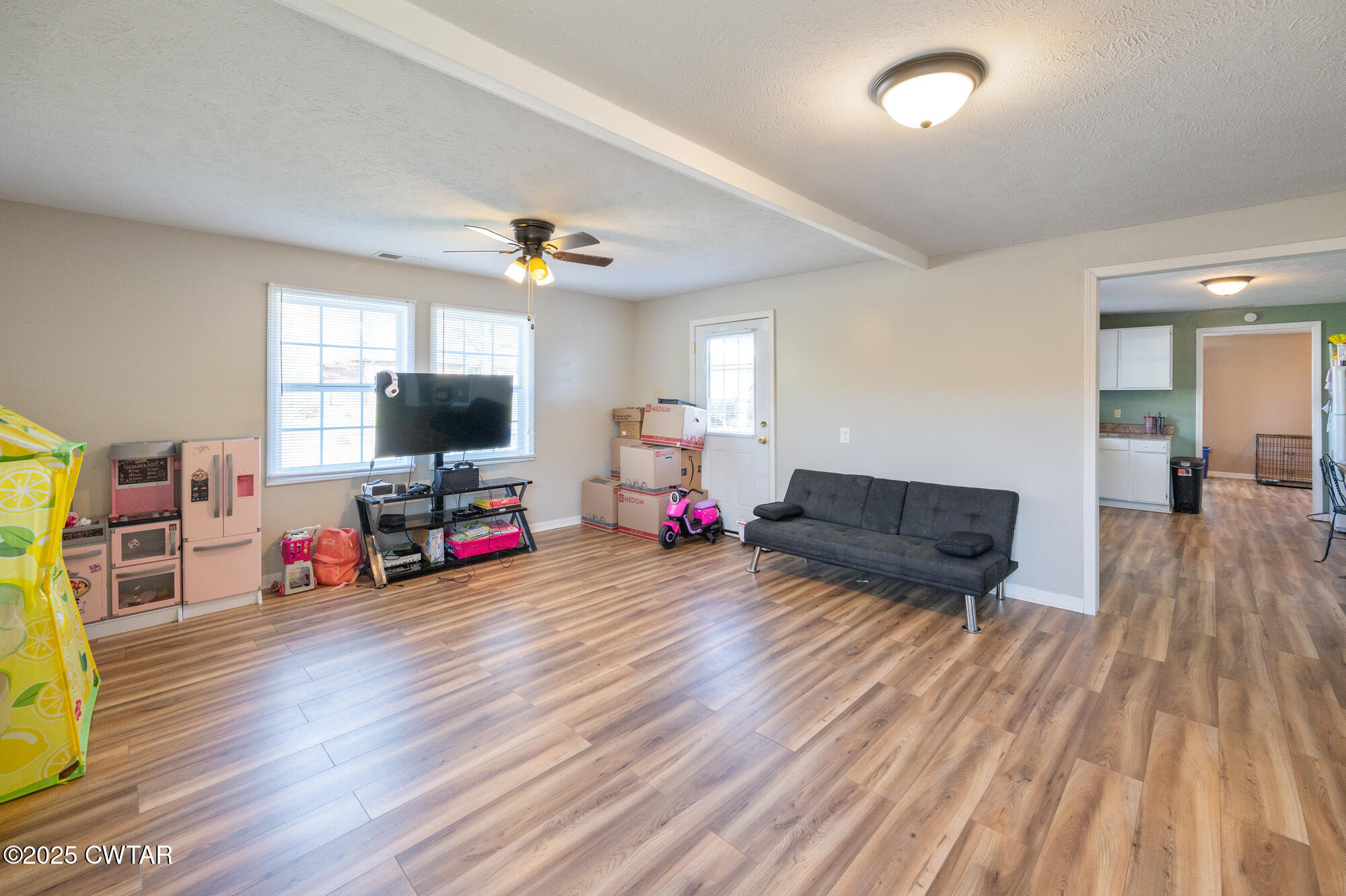 232 Camden Road Parsons, TN 38363 - Photo 6 of 21 DSC_1943