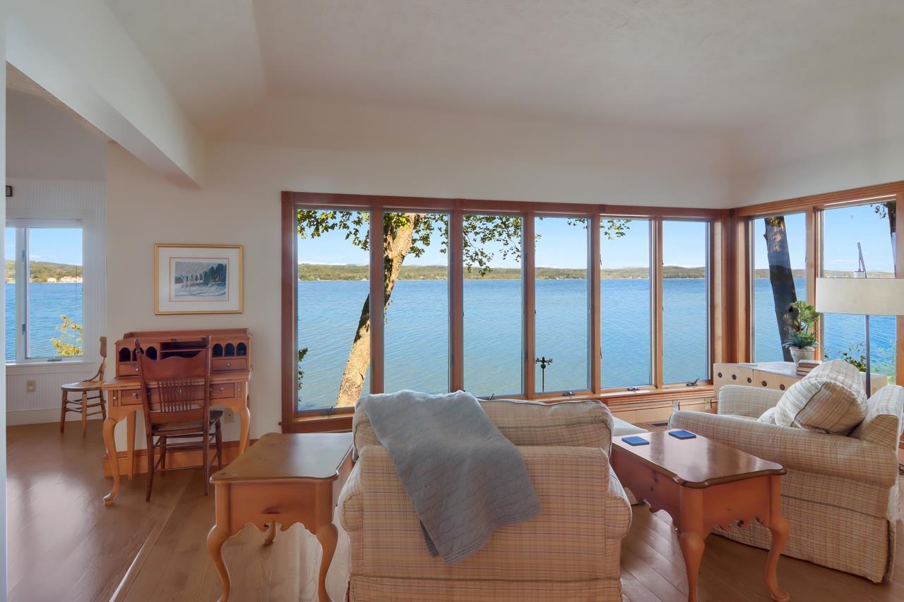 644 South Stony Point Road Suttons Bay, MI 49682 - Photo 12 of 79 1915495-11.JPG