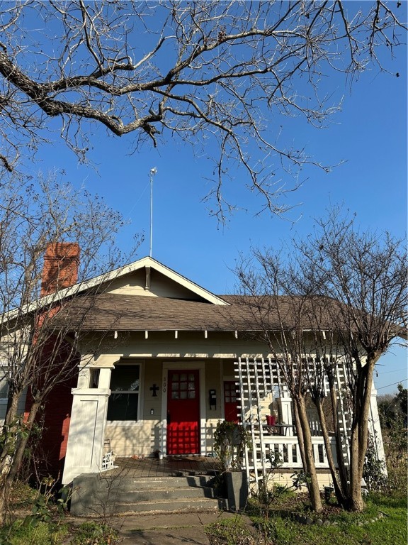 800 Ward Street Marlin, TX 76661 - Photo 4 of 22 a view of a chairs and table in the patio