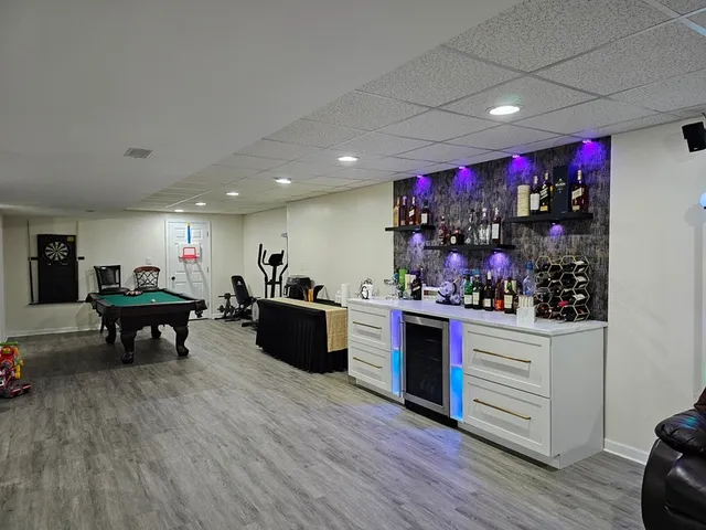 a view of a kitchen and dining room
