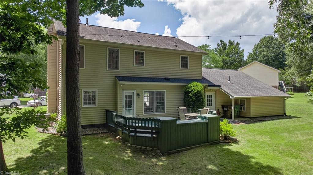 4000 Loch Mere Road High Point, NC 27265 - Photo 3 of 46