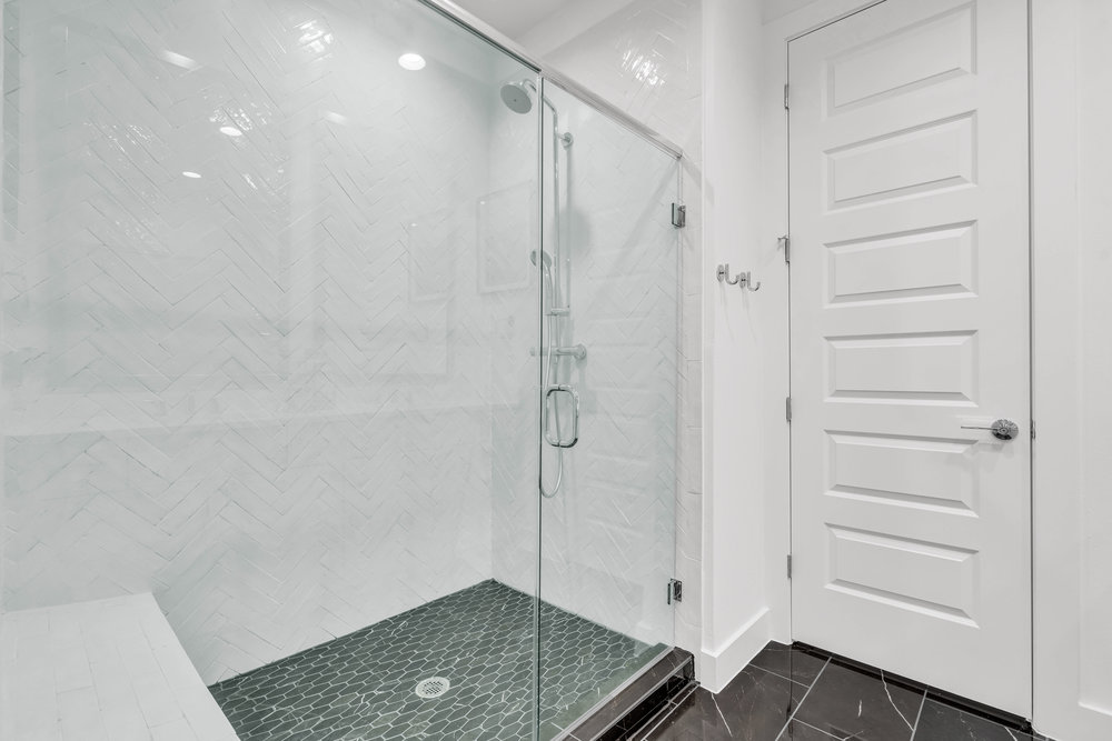 2505 Bluebonnet Lane, Unit 5 Austin, TX 78704 - Photo 22 of 35 a bathroom with a shower