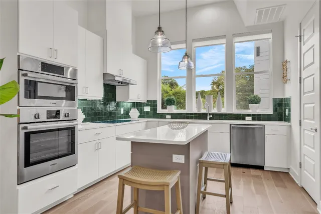 $699,000 | 2505 Bluebonnet Lane, Unit 5, Austin, TX 78704