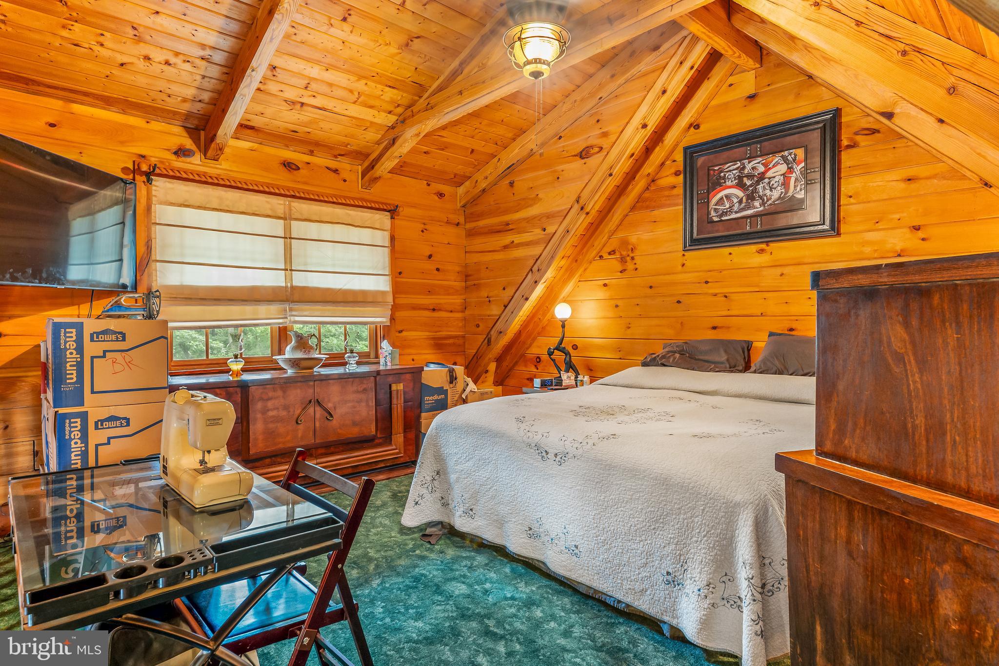 1305 Whispering Pines Road Paw Paw, WV 25434 - Photo 19 of 59 Loft
