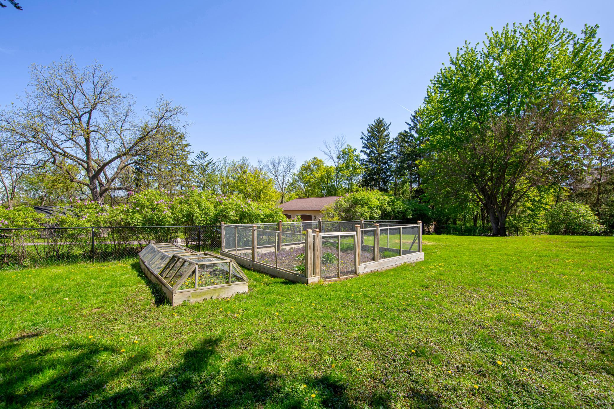 830 McKnight Road North Maplewood, MN 55119 - Photo 28 of 40 Gallery Image 28