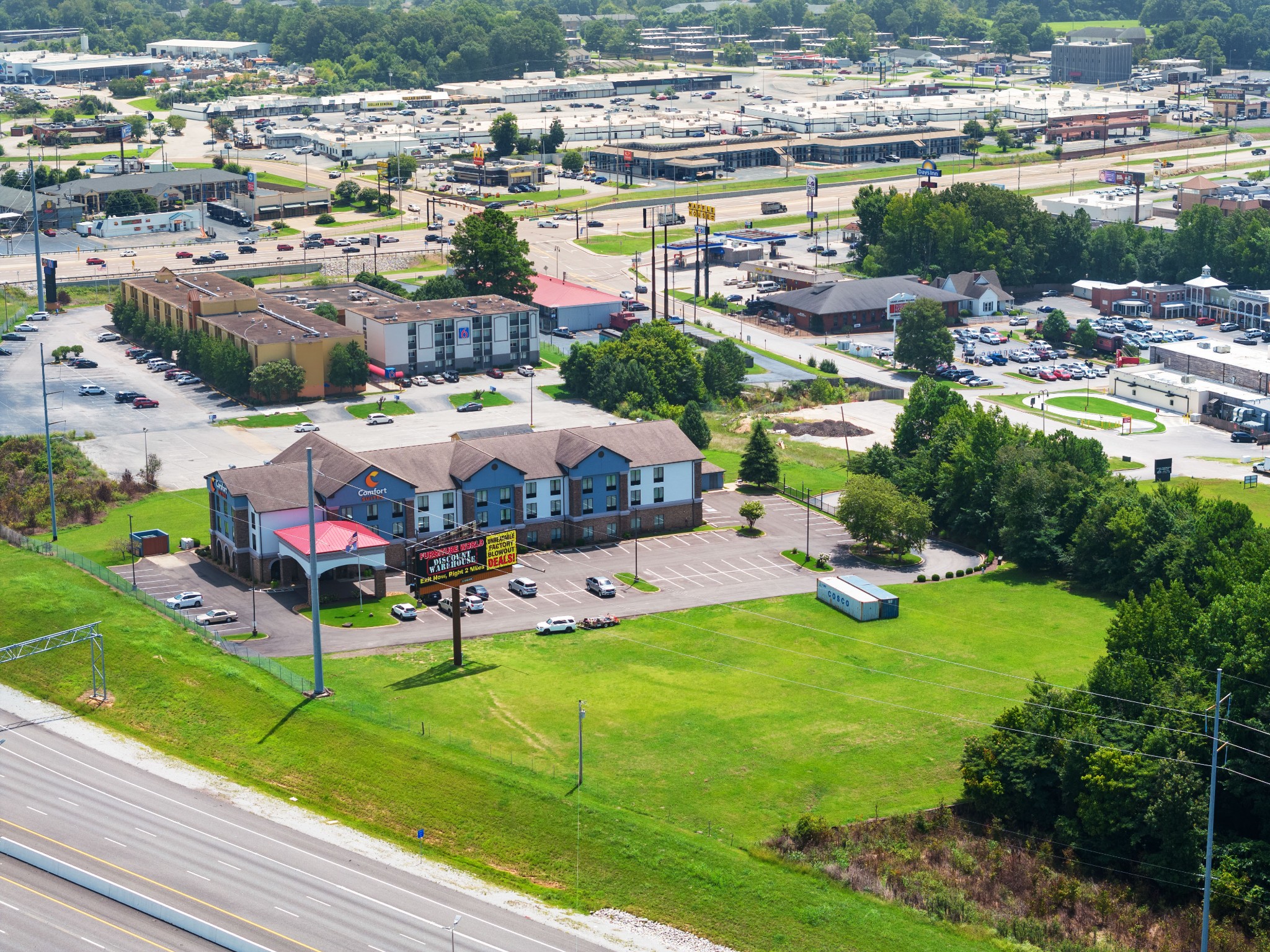 77 Casey Jones Lane Jackson, TN 38305 - Photo 7 of 13