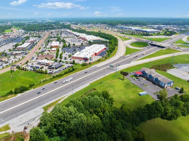 $450,000 | 77 Casey Jones Lane, Jackson, TN 38305