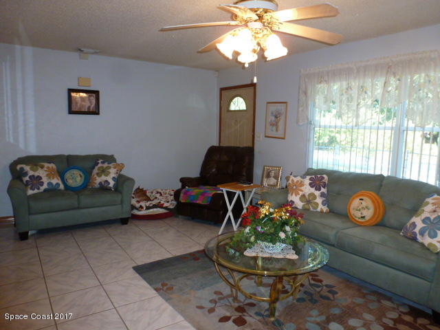 238 Gordon Road Northwest Palm Bay, FL 32907 - Photo 3 of 21 P1330471