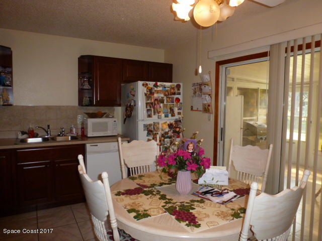 238 Gordon Road Northwest Palm Bay, FL 32907 - Photo 8 of 21 P1330450