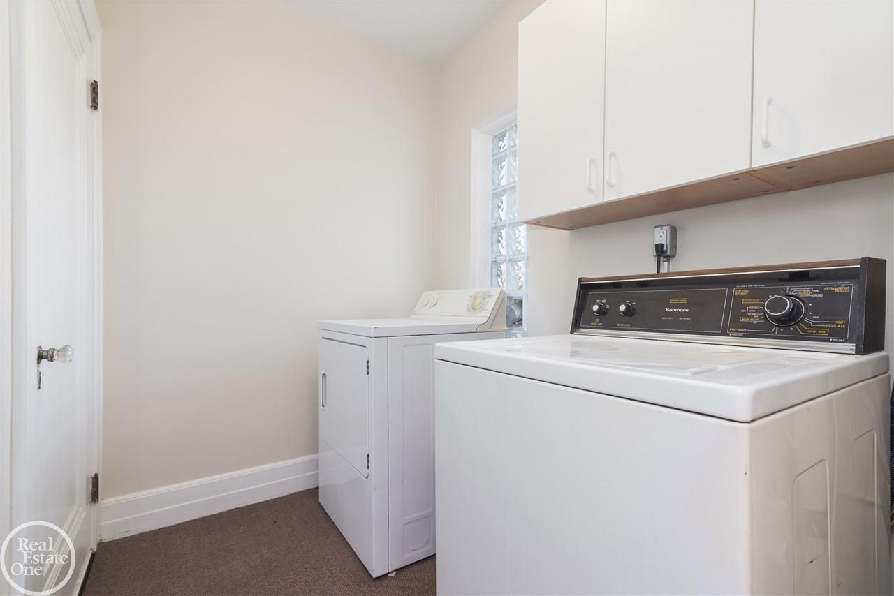 925-27 Harcourt Road Grosse Pointe, MI 48230 - Photo 29 of 40 50003922-28.JPG