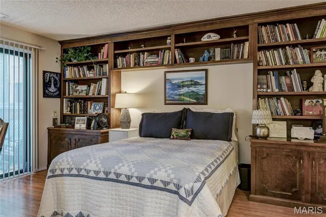 $2,200 | 1940 Meadowtree Lane, Unit 1, Kirkwood, MO 63122