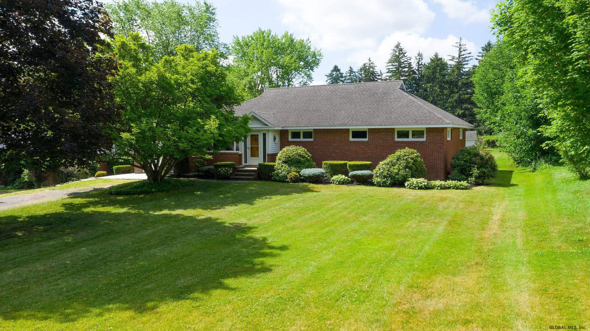 14 Halter Road Bethlehem, NY 12077 - Photo 1 of 31 Photo 1