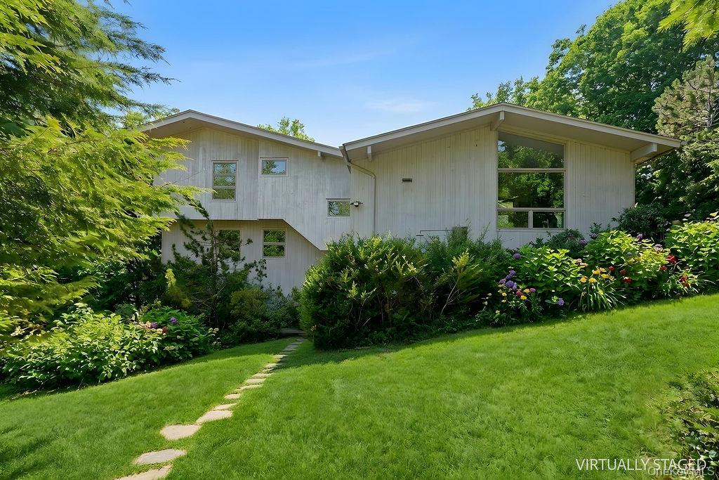 27 Atterbury Road Southampton, NY 11968 - Photo 20 of 29