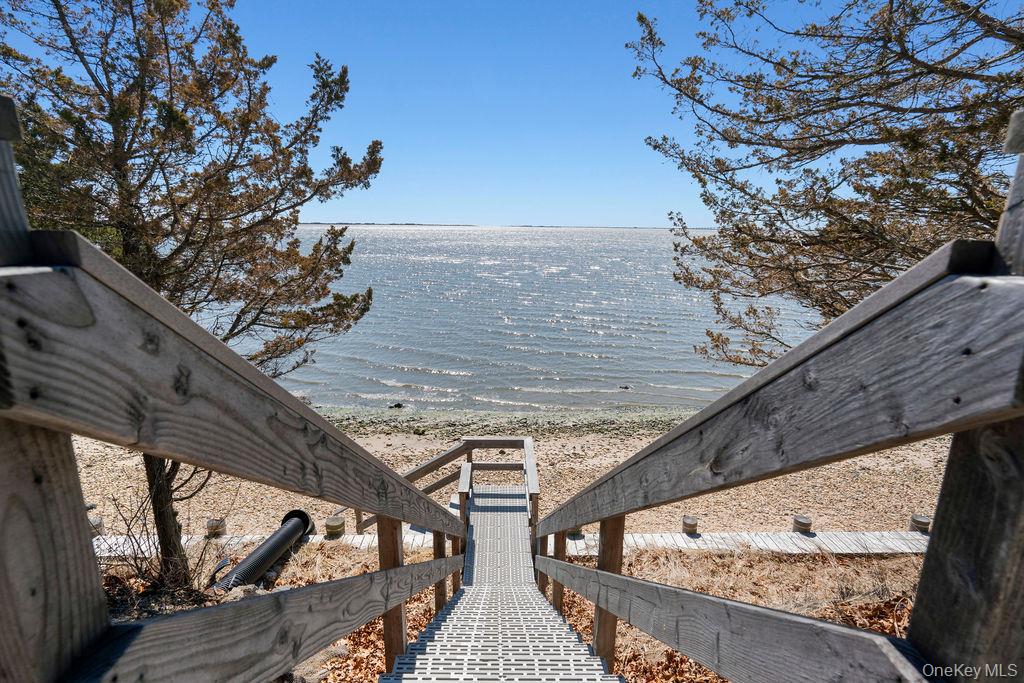 27 Atterbury Road Southampton, NY 11968 - Photo 26 of 29