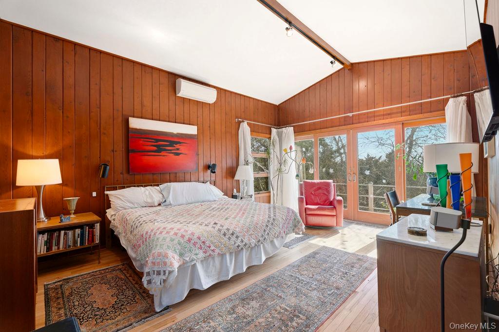 27 Atterbury Road Southampton, NY 11968 - Photo 8 of 29