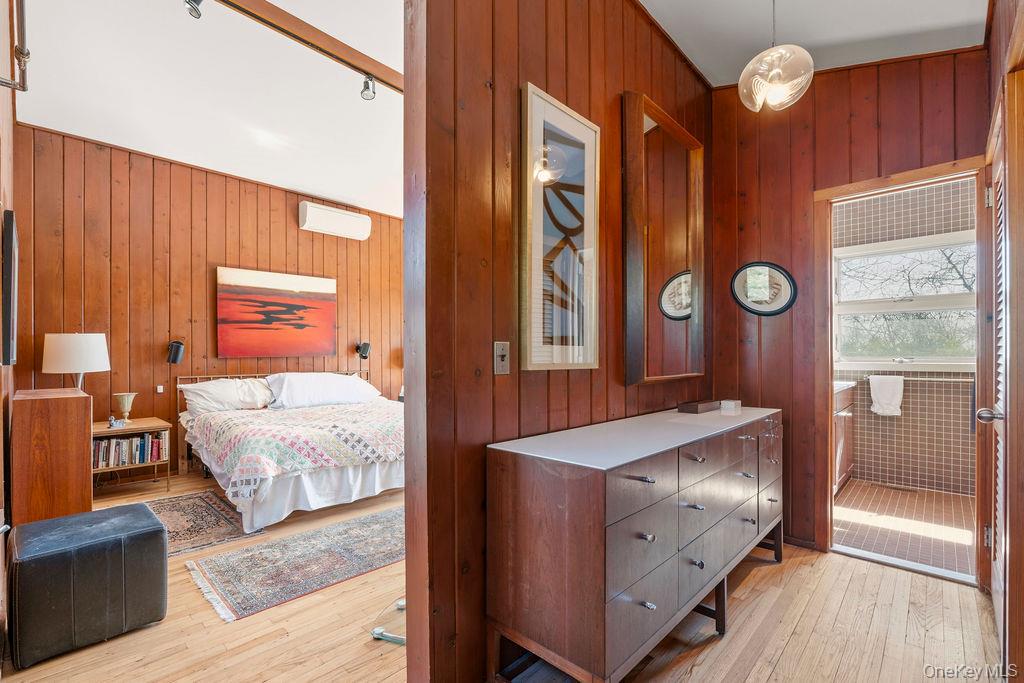 27 Atterbury Road Southampton, NY 11968 - Photo 10 of 29