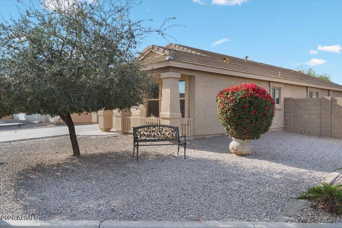 4888 South Rovey Parkway Buckeye, AZ 85326 - Photo 4 of 35 05-DSC03762