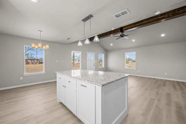 $159,900 | 1222 Ave I, Ralls, TX 79357