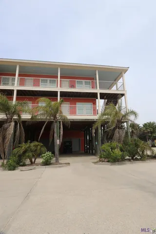 $255,000 | 120 Carmen Lane, Unit 28, Grand Isle, LA 70358