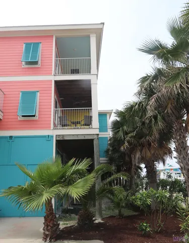 $255,000 | 120 Carmen Lane, Unit 28, Grand Isle, LA 70358