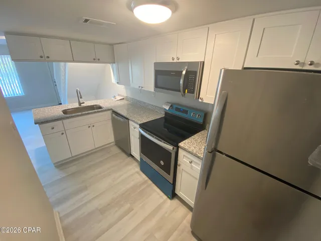 $1,445 | 305 Wilson Avenue, Unit 15, Panama City, FL 32401