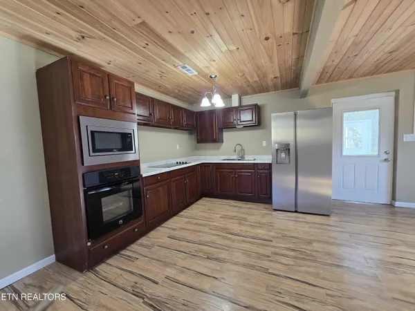 $414,400 | 2404-2406 Clancy Avenue, Morristown, TN 37814