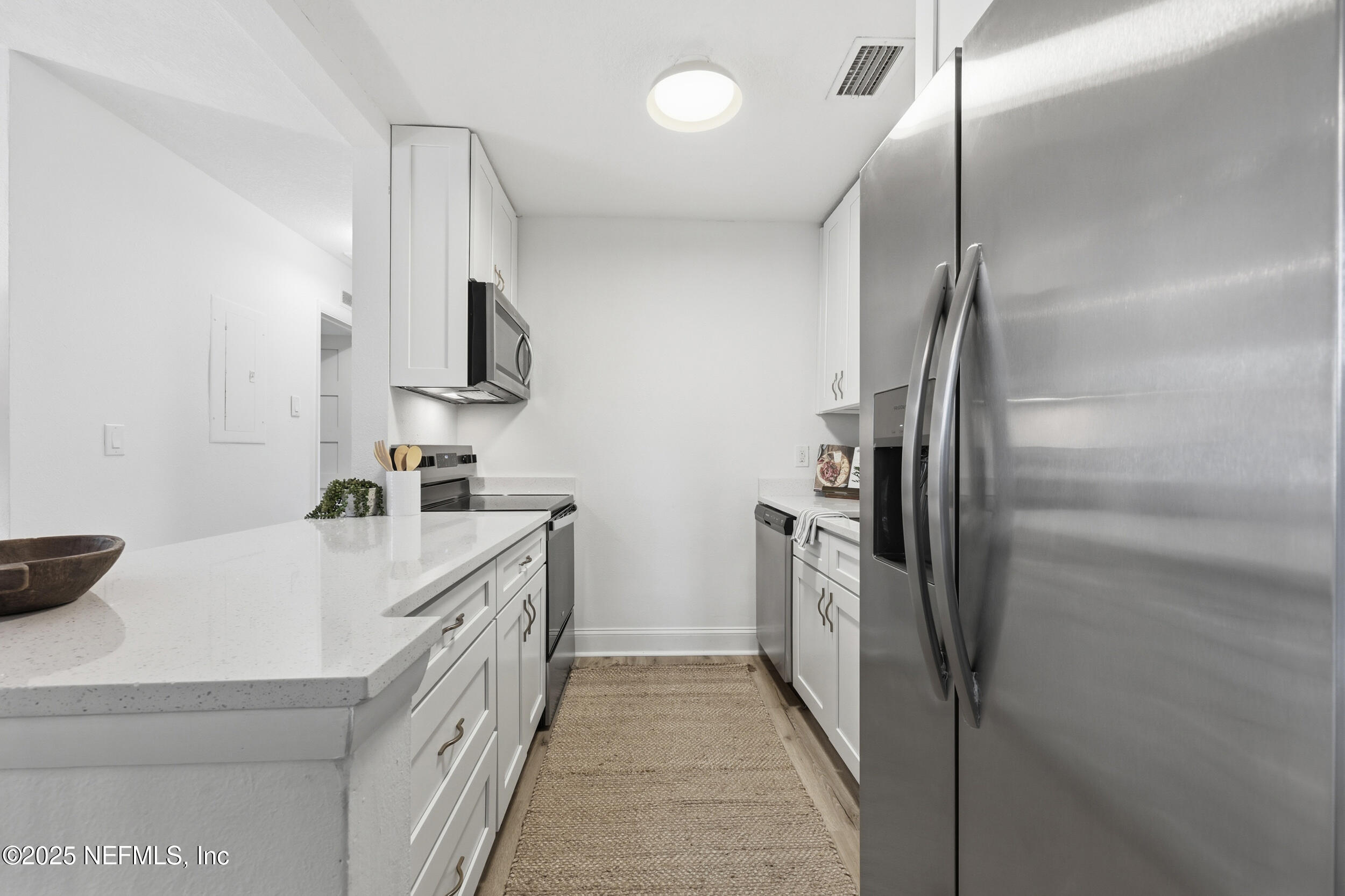 7328 Bamberg Road Jacksonville, FL 32277 - Photo 11 of 37 the real estateographers_011