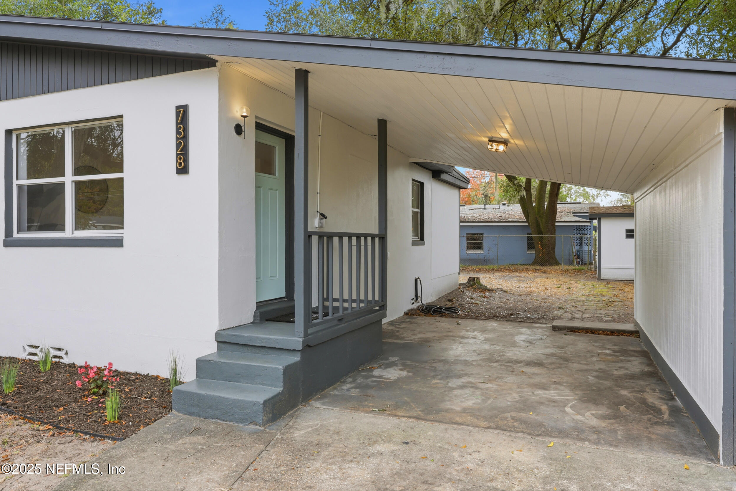 7328 Bamberg Road Jacksonville, FL 32277 - Photo 2 of 37 the real estateographers_002