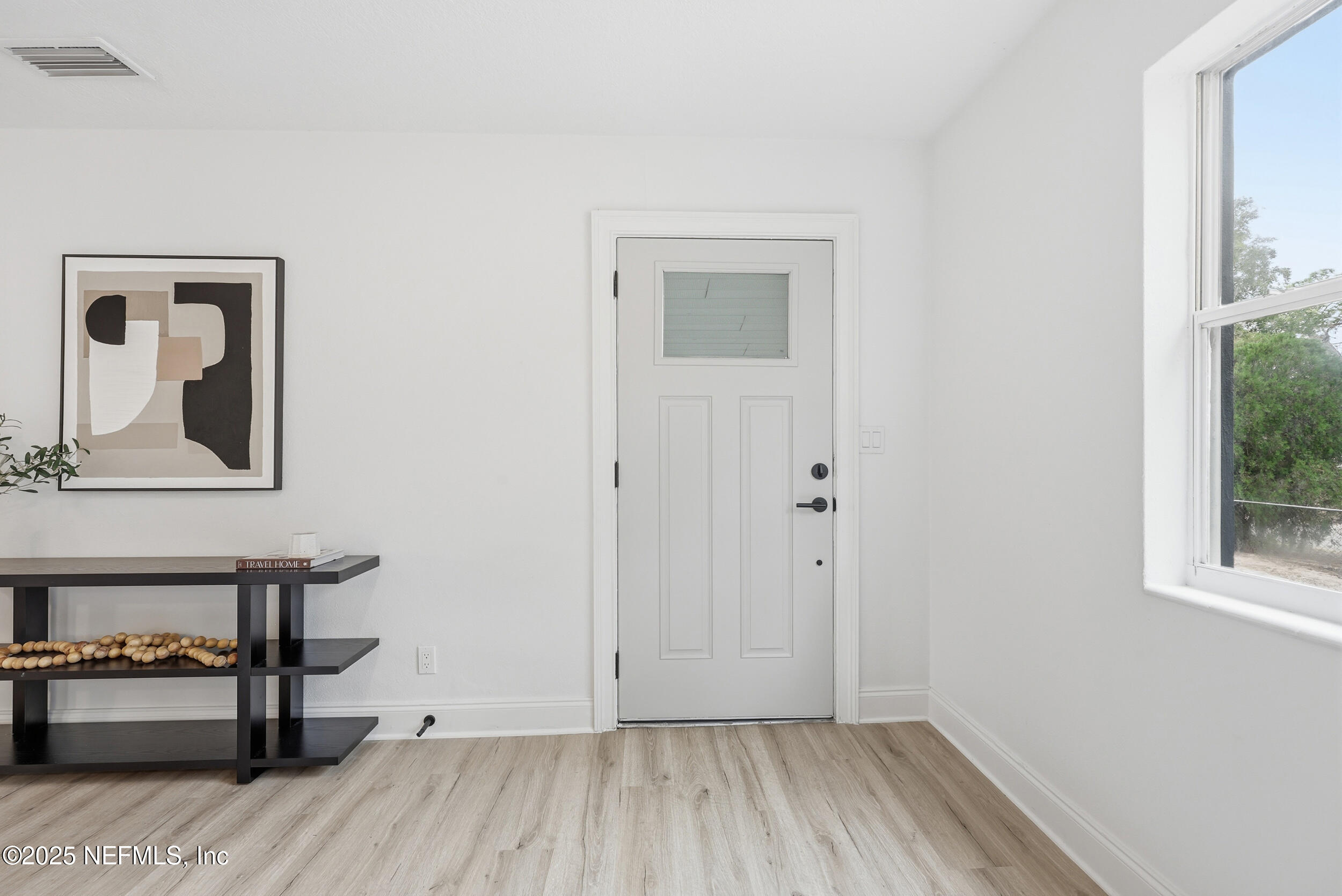 7328 Bamberg Road Jacksonville, FL 32277 - Photo 4 of 37 the real estateographers_004