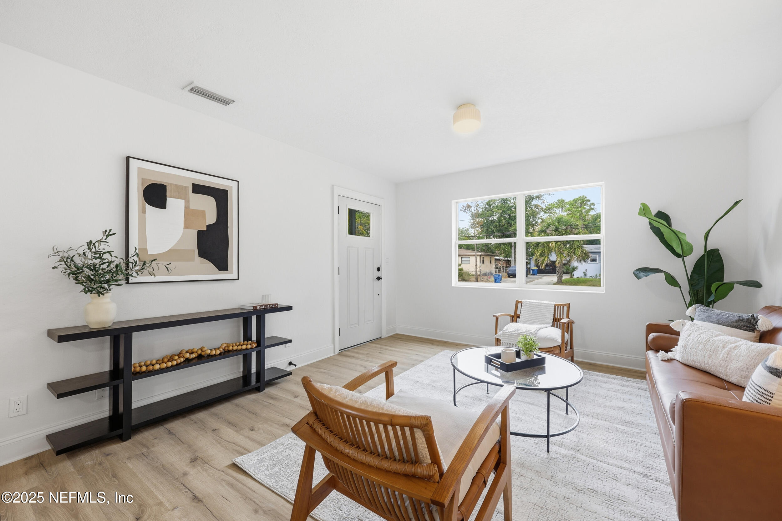 7328 Bamberg Road Jacksonville, FL 32277 - Photo 7 of 37 the real estateographers_007