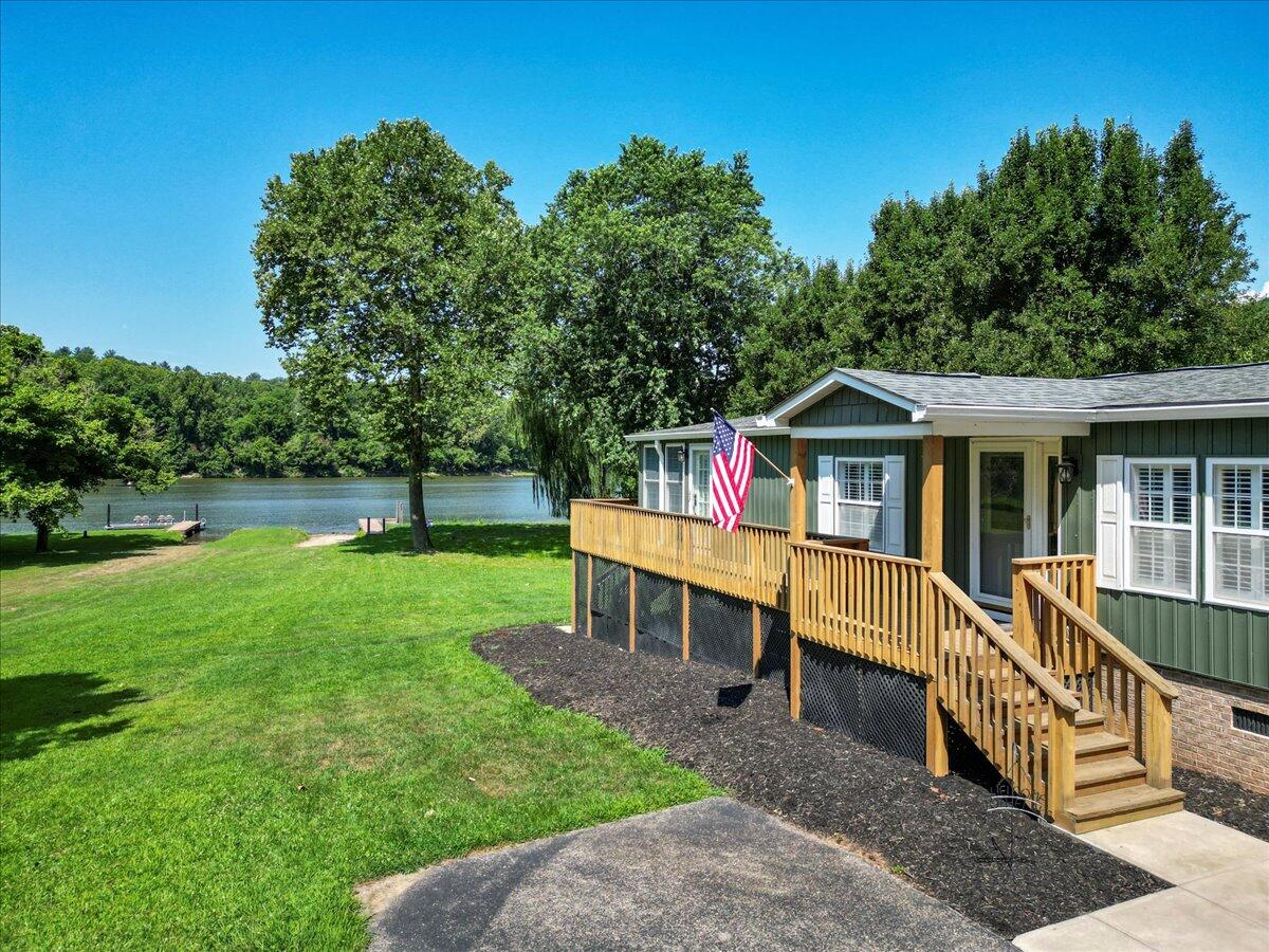 3729 Clark Road Hiwassee, VA 24347 - Photo 2 of 52 2