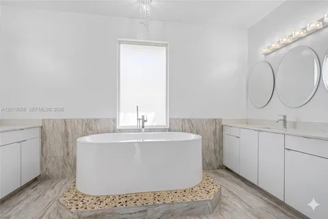 $999,000 | 18901 Southwest 15th Street, Pembroke Pines, FL 33029