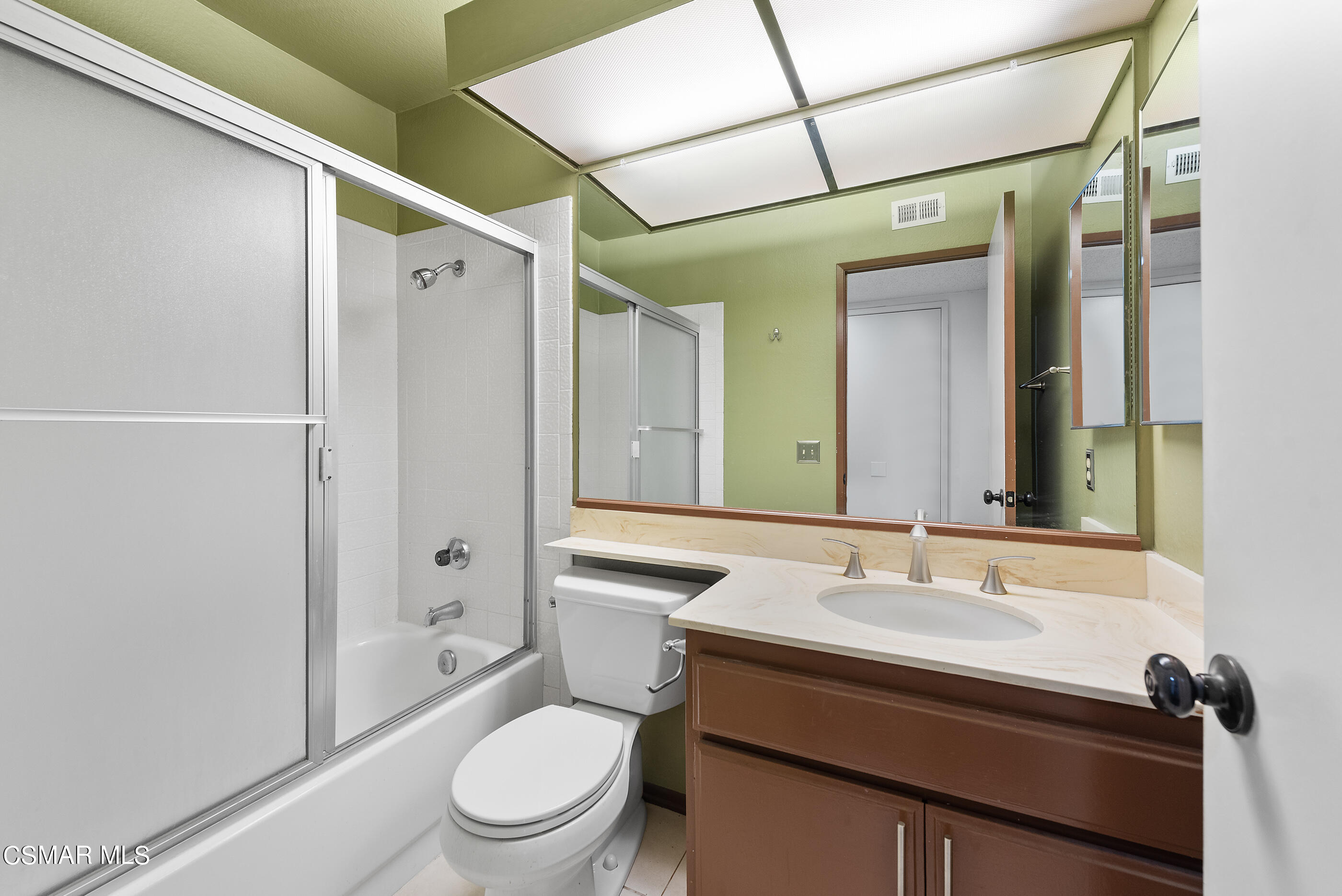 837 Hillview Circle Simi Valley, CA 93065 - Photo 17 of 42 a bathroom with a sink toilet and shower