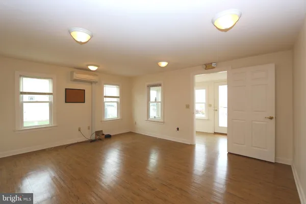 $525,000 | 4264 Main Street, Chincoteague Island, VA 23336