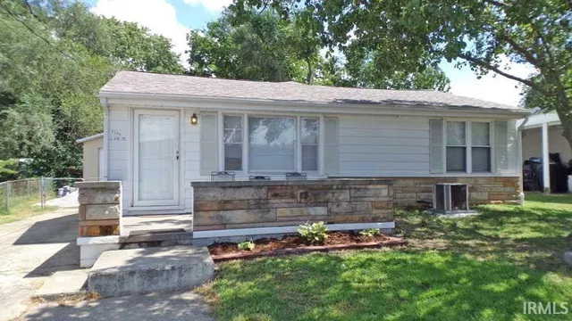 $109,900 | 1536 Joice Street, Vincennes, IN 47591