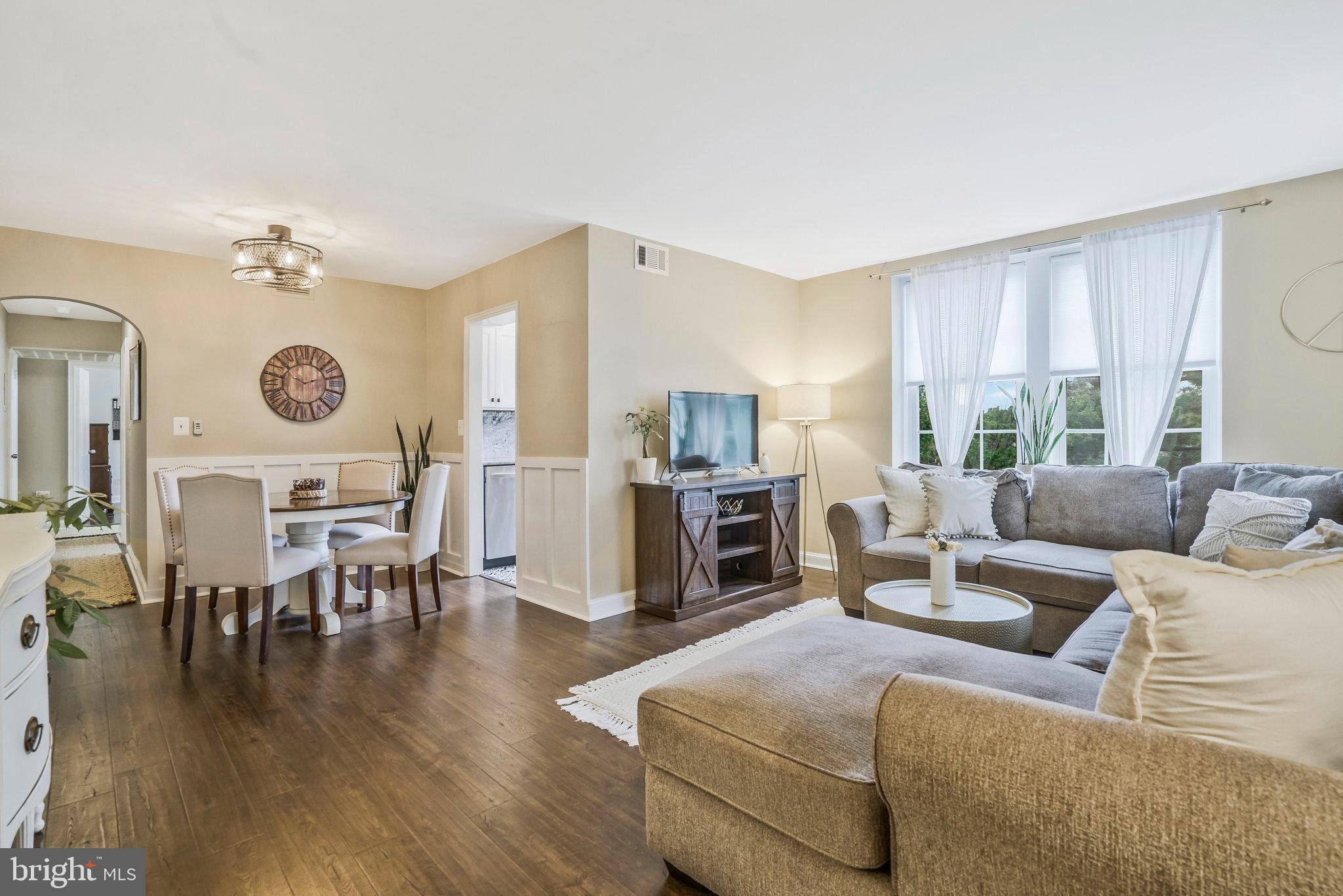 22 South Old Glebe Road, Unit 102D Arlington, VA 22204 - Photo 2 of 30 Bright and Light-Filled Living Spaces