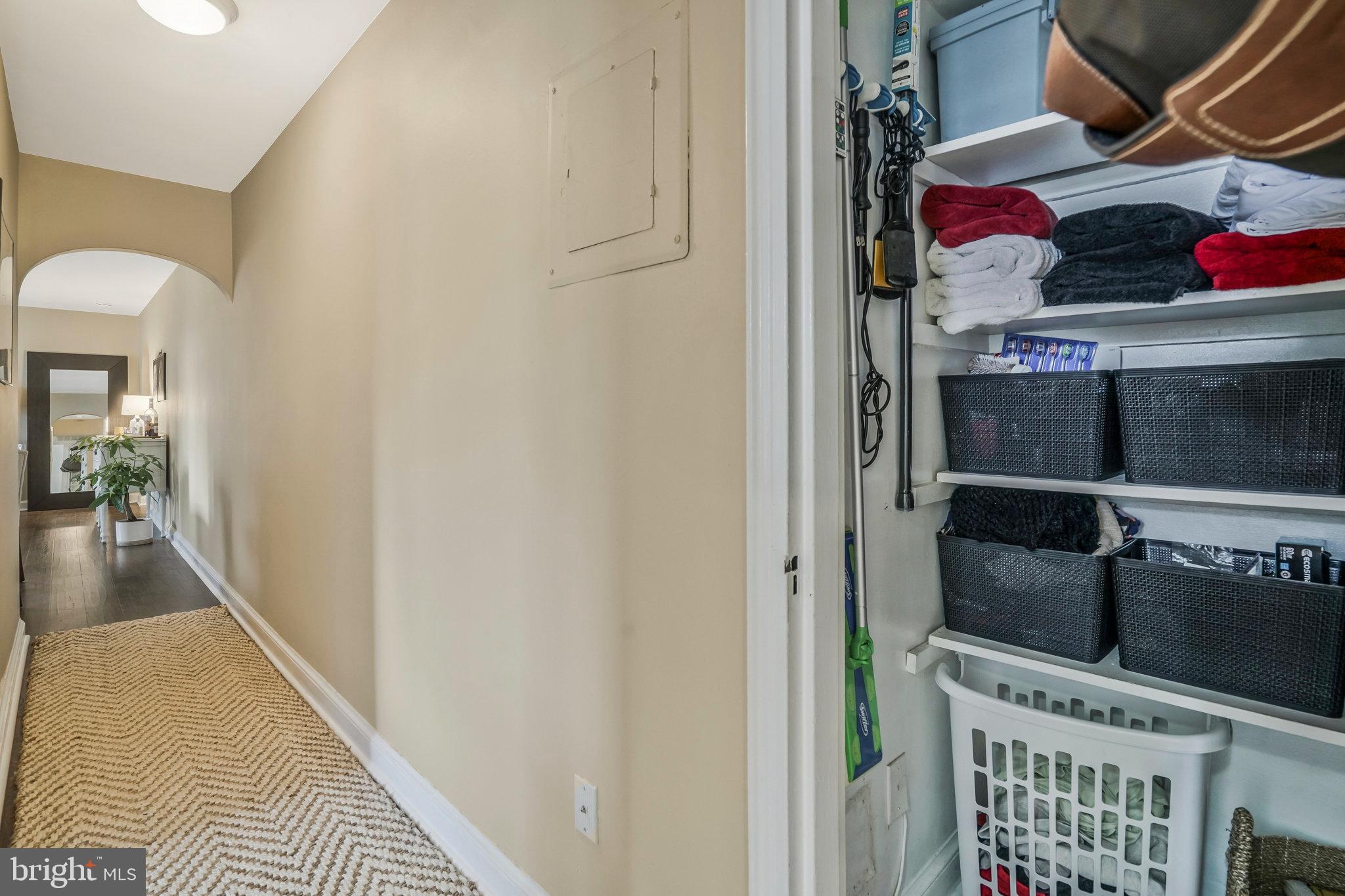 22 South Old Glebe Road, Unit 102D Arlington, VA 22204 - Photo 27 of 30 Hallway Storage