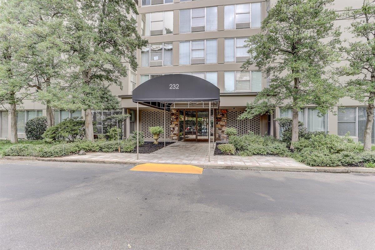 232 South Highland Street, Unit 409 Memphis, TN 38111 - Photo 3 of 39