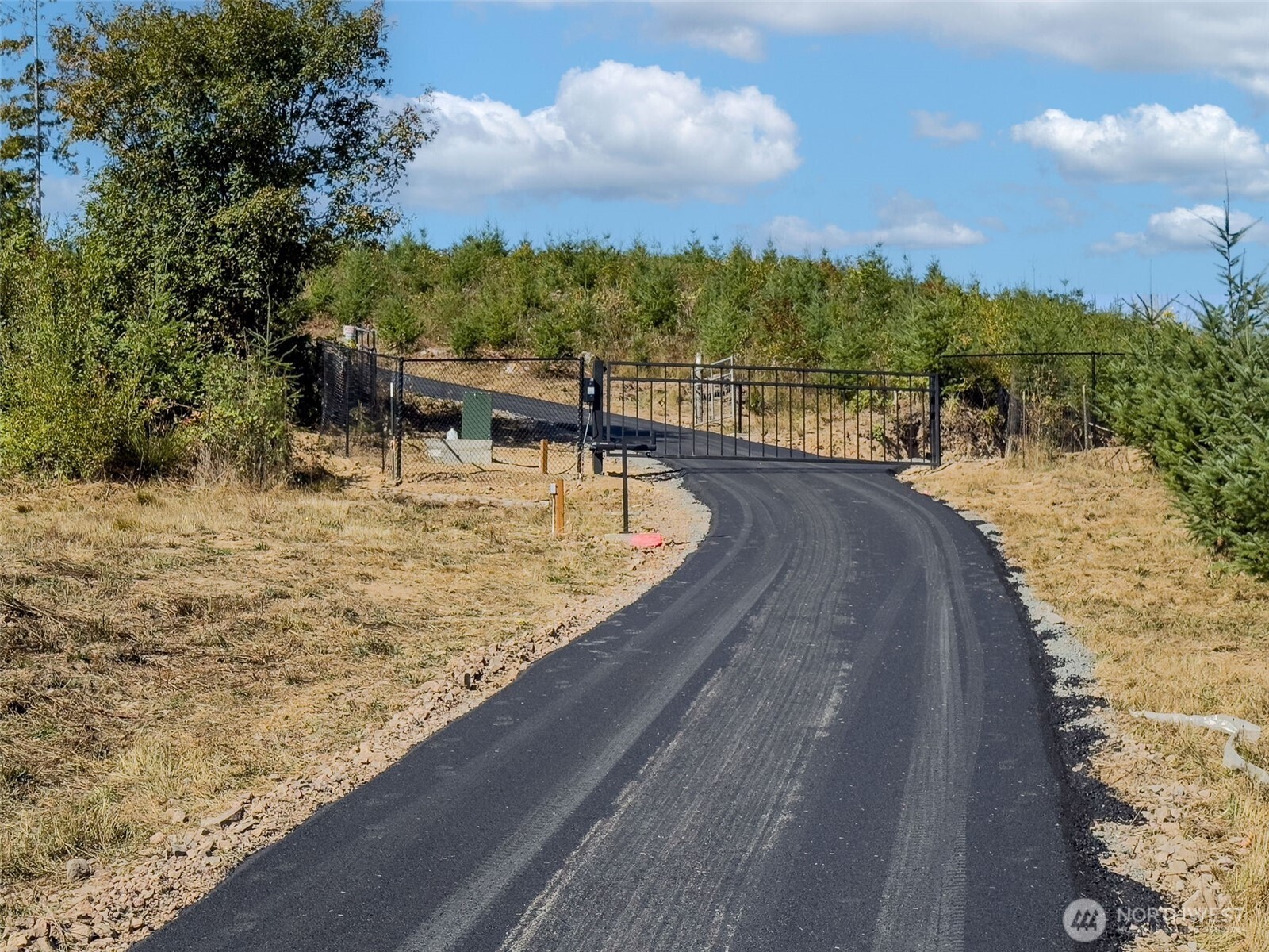 158 Macomber Road West Chehalis, WA 98532 - Photo 15 of 19 a view of a swimming pool with an ocean view