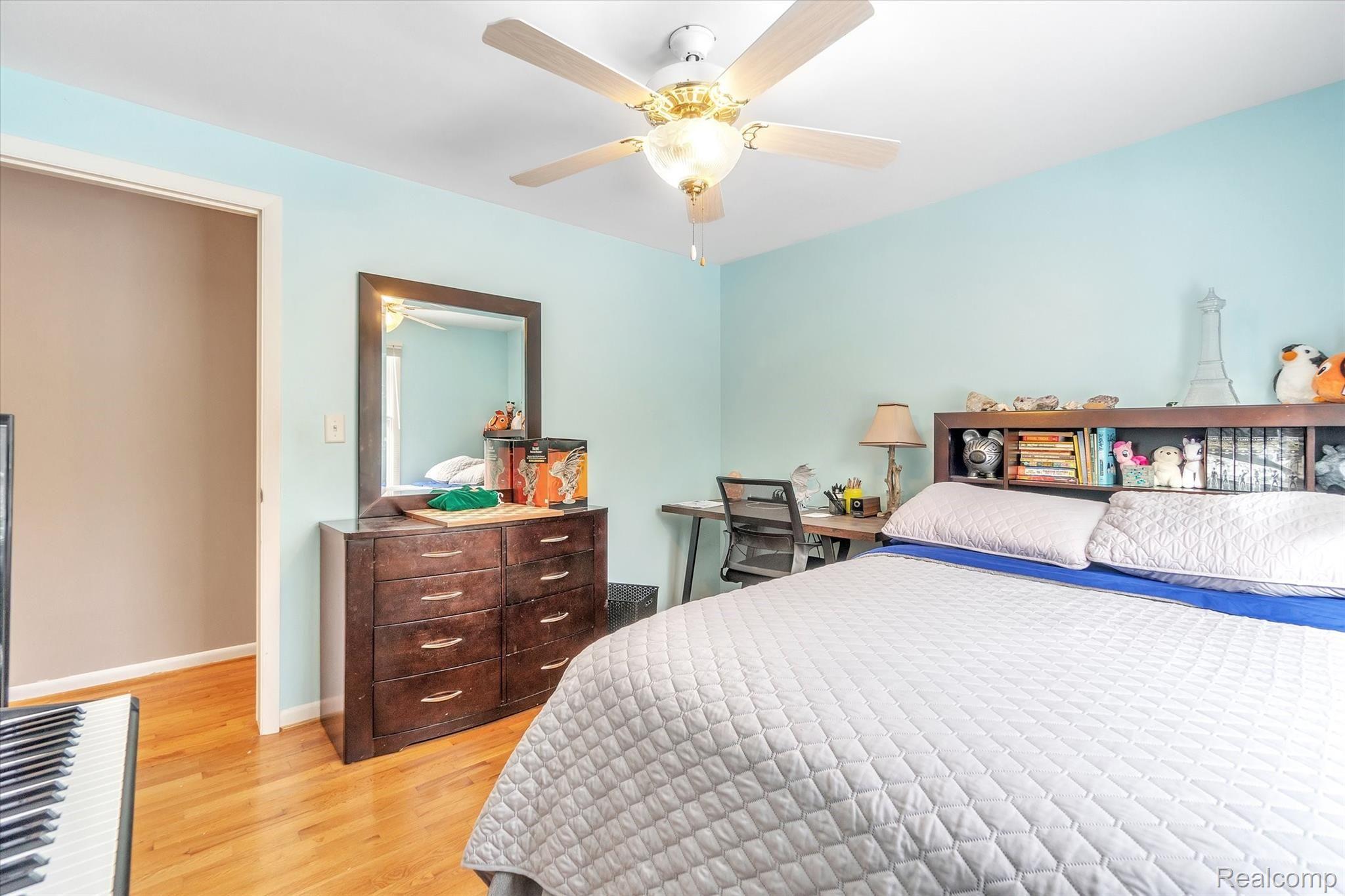 11117 Old Bridge Road Grand Blanc, MI 48439 - Photo 35 of 46 35-11117-Old-Bridge-Rd-WindowStill-Real-Estate-Photography-35.jpg