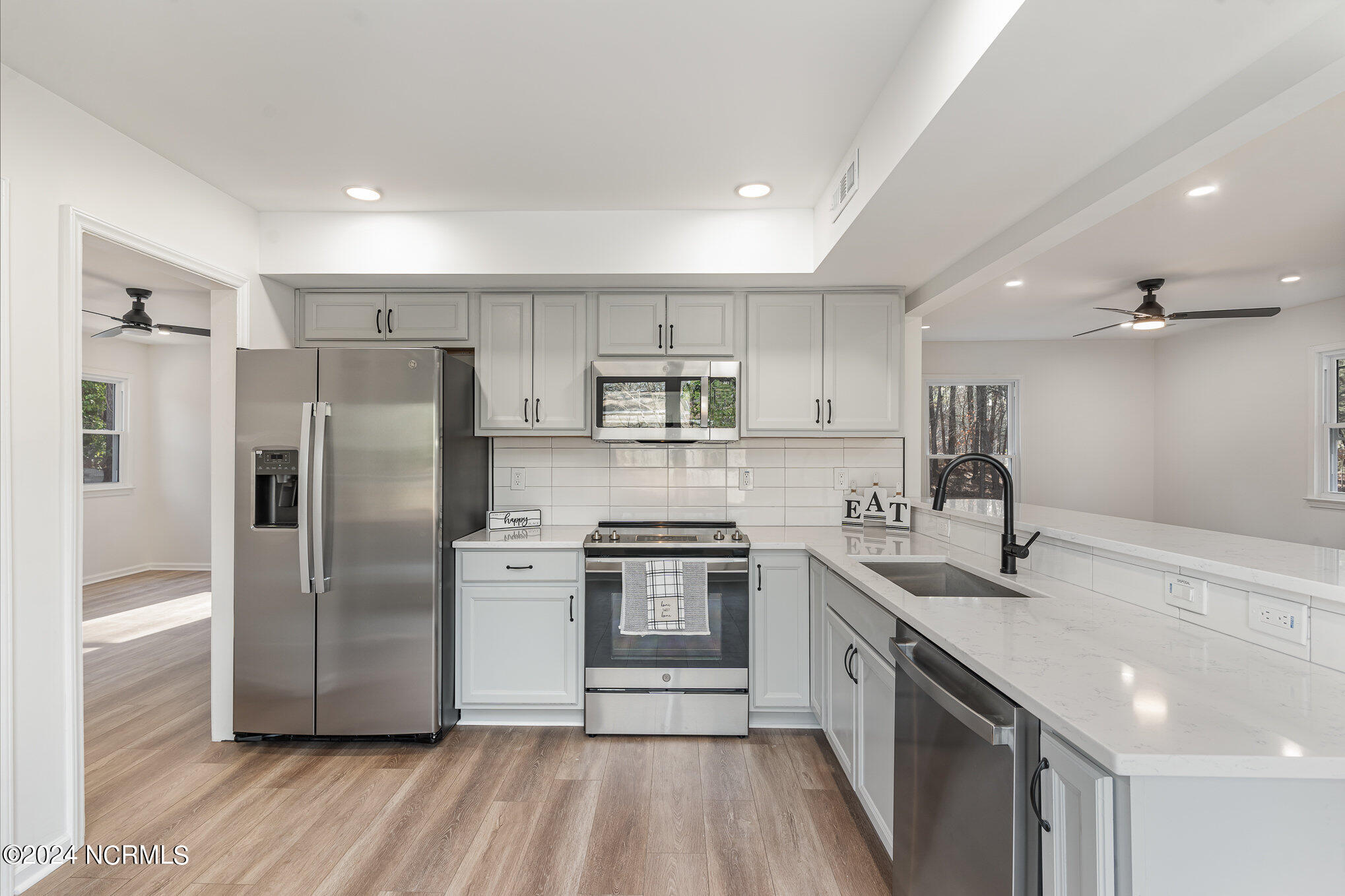 804 Northclift Drive Raleigh, NC 27609 - Photo 11 of 35 010_dsc00033-edit