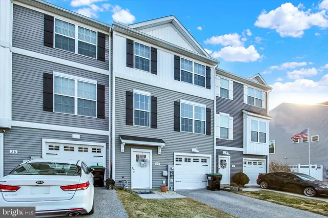 a car parked in front of a building