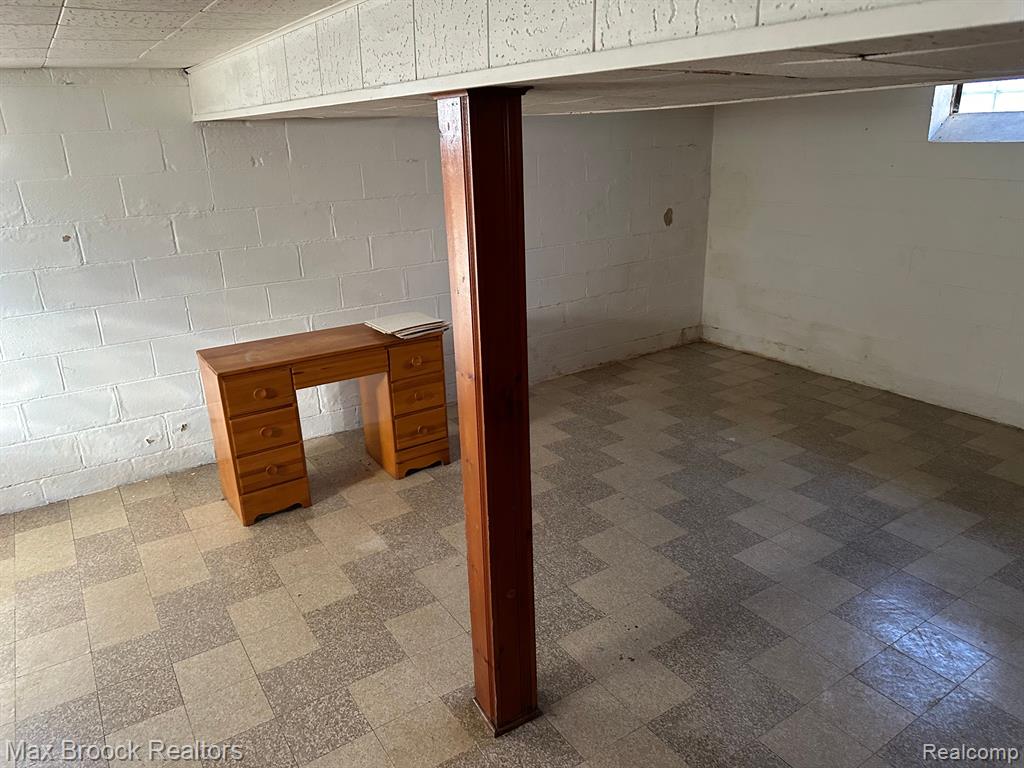 3914 West 13 Mile Road Royal Oak, MI 48073 - Photo 11 of 14
