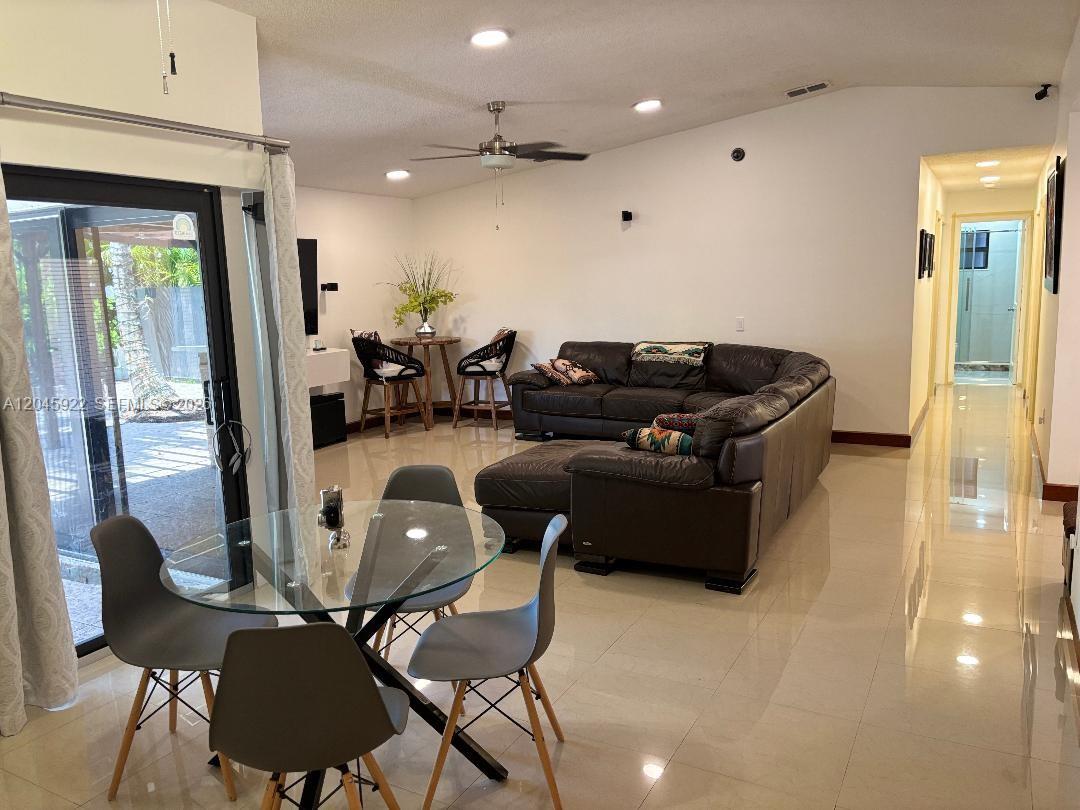 13650 Southwest 283rd Terrace Homestead, FL 33033 - Photo 18 of 44